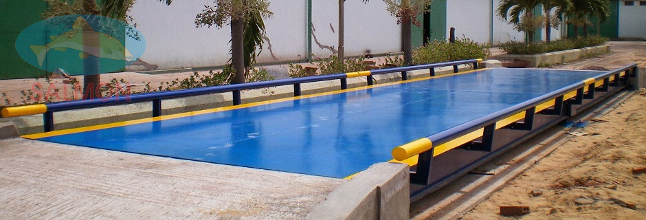 slide 04